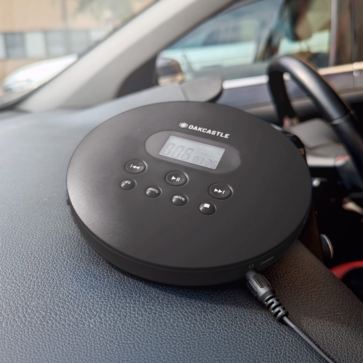 04 CD100 Car